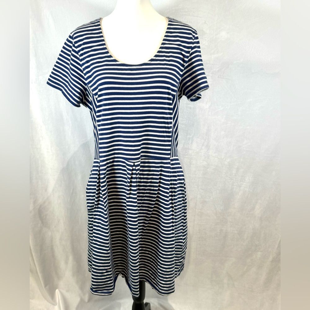 Levi’s Y2K vintage navy & white stripe pleated skirt dress with pockets size XL